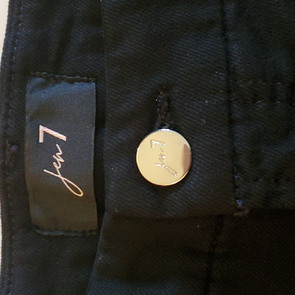 7 FOR ALL MANKIND BLACK CUFFED DENIM SHORTS - Picture 2 of 8